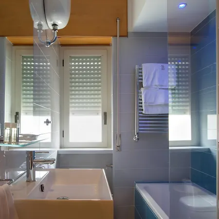 American Hotel 4*