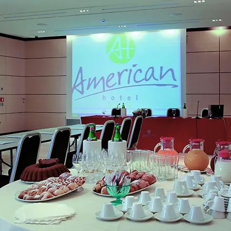 호텔 American