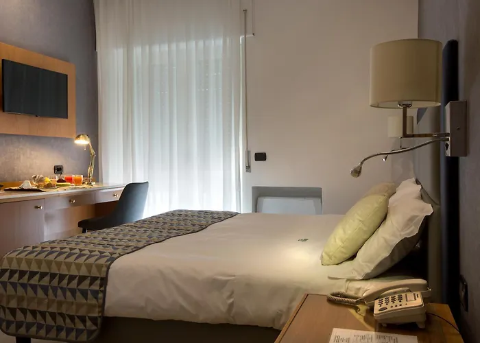 ホテル アメリカン 4*