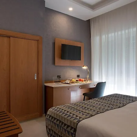 American Hotel