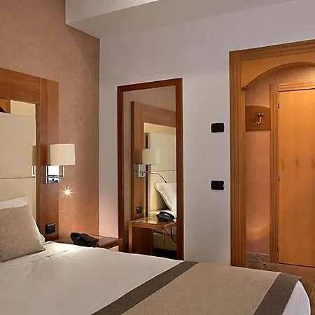 Hotel American